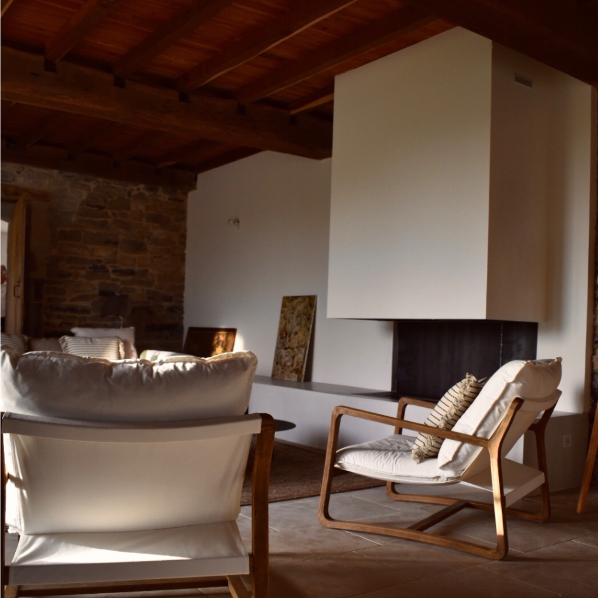 Maison JA — Living cheminée