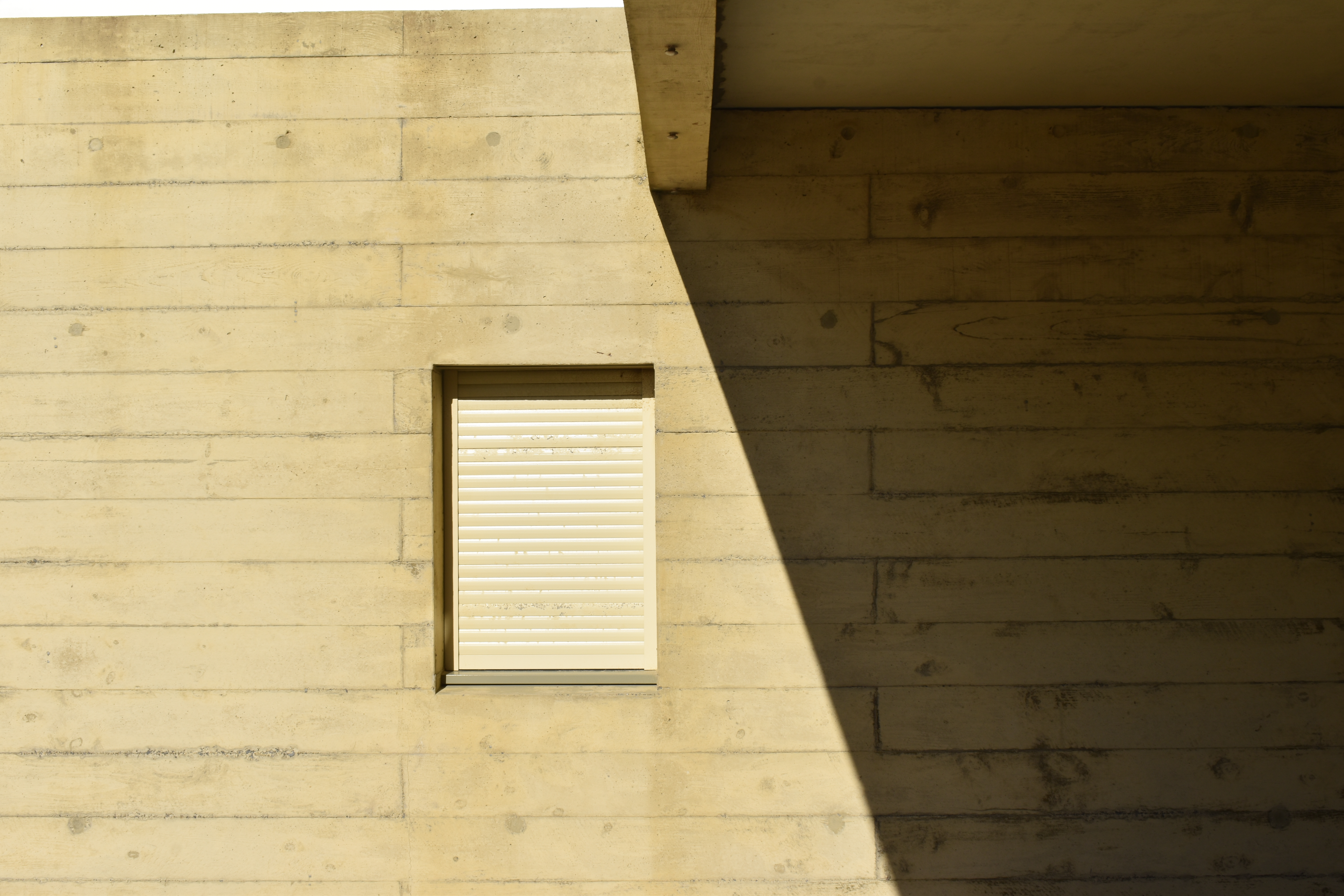 Maison MI détail béton